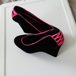 Quipid black suede wedges